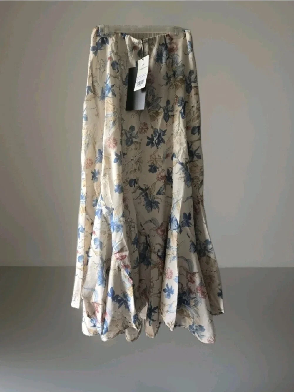 Nwt Tuckernuck Mallory Lilly Of The Valley Skirt Size XSmall Cosmos